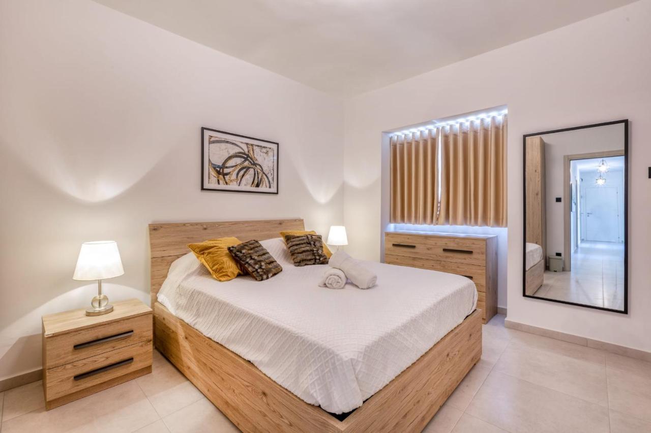 Pool Apartment Is-Swieqi Buitenkant foto