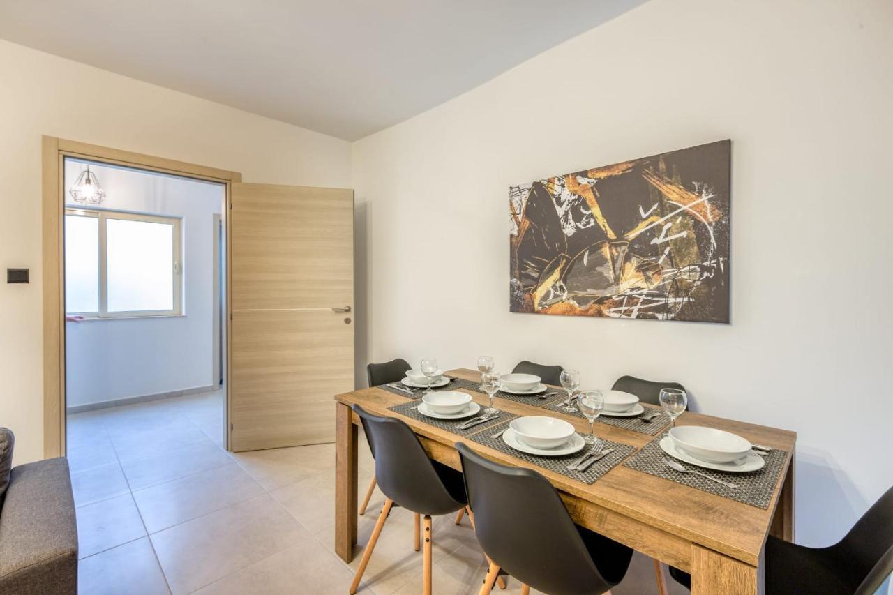 Pool Apartment Is-Swieqi Buitenkant foto